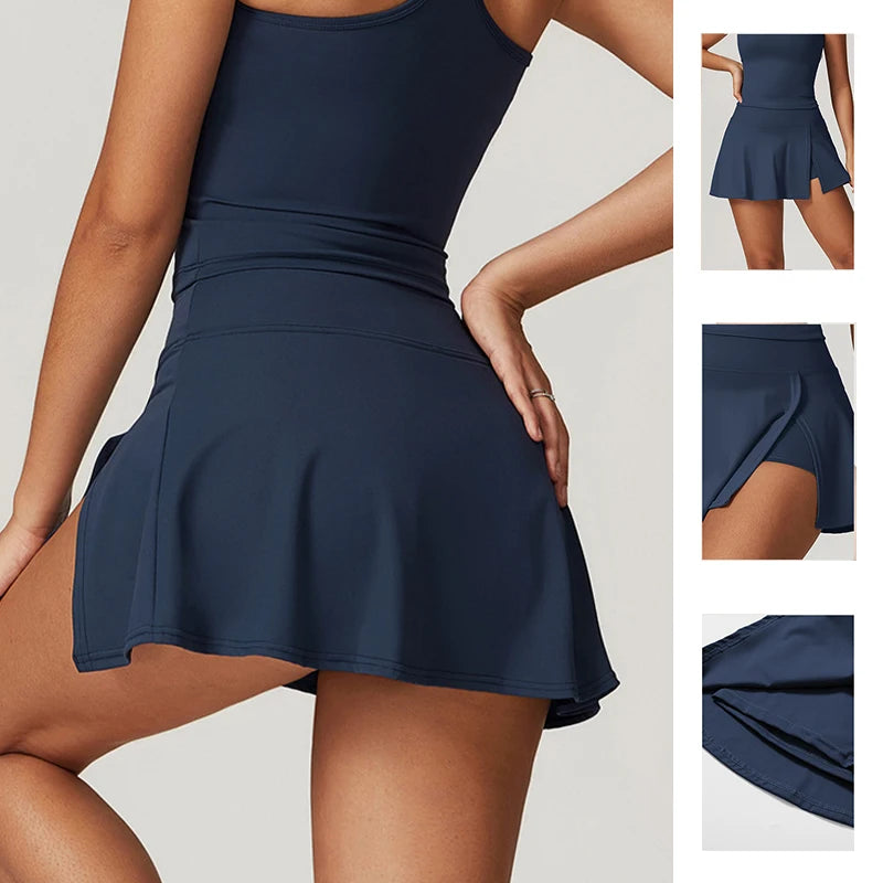 Rumi Rock mit Shorts